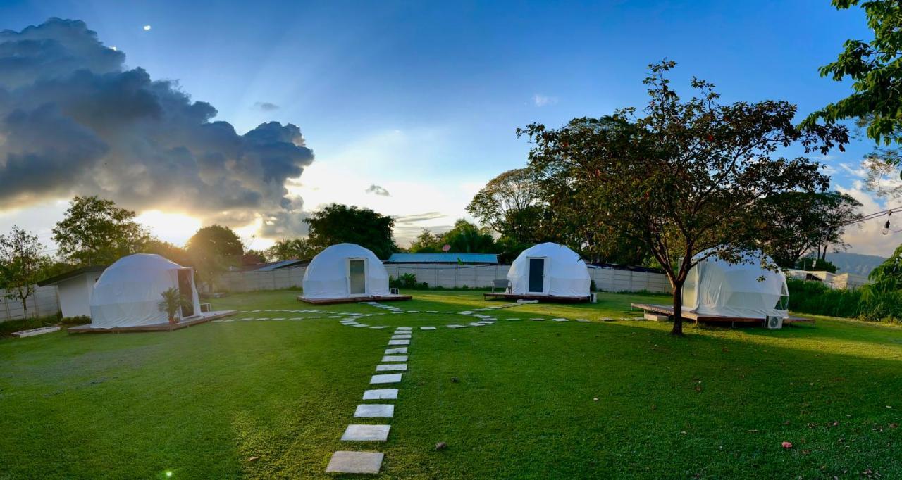 Yubarta Lodge أوفيتا المظهر الخارجي الصورة